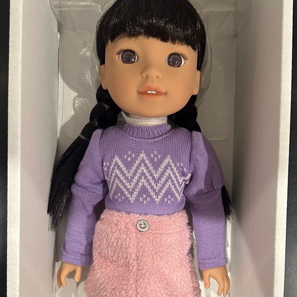 American Girl Gwynn Doll - Picture 1 of 4